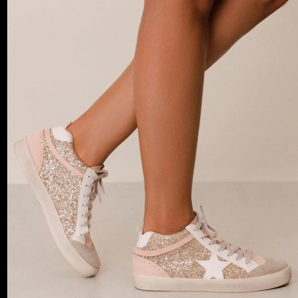 Mi.iM Elle Dark Gray Leather Lace-up High Top Star Sneakers - Picture 2 of 16